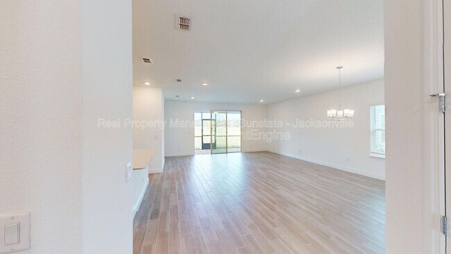 Building Photo - 150 Varner Wy