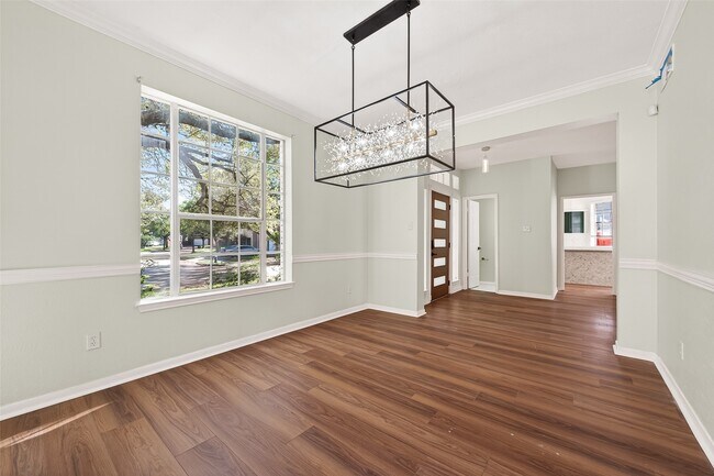 Building Photo - 16410 Fondren Grove Dr