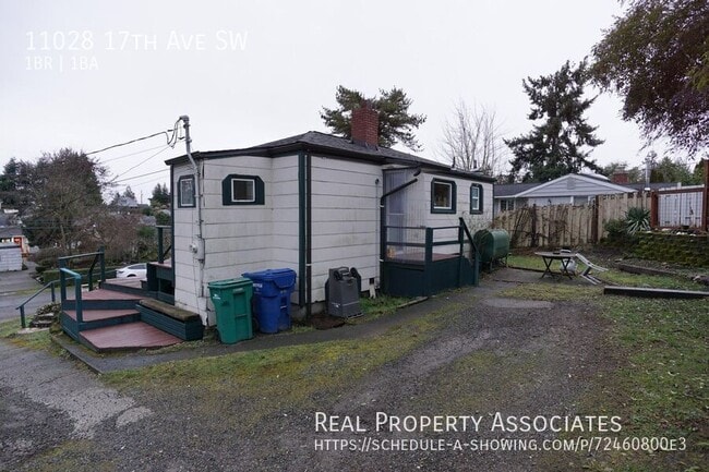 Building Photo - 11028 17th Ave SW