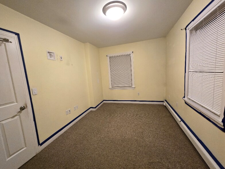 Building Photo - 41 Pine St