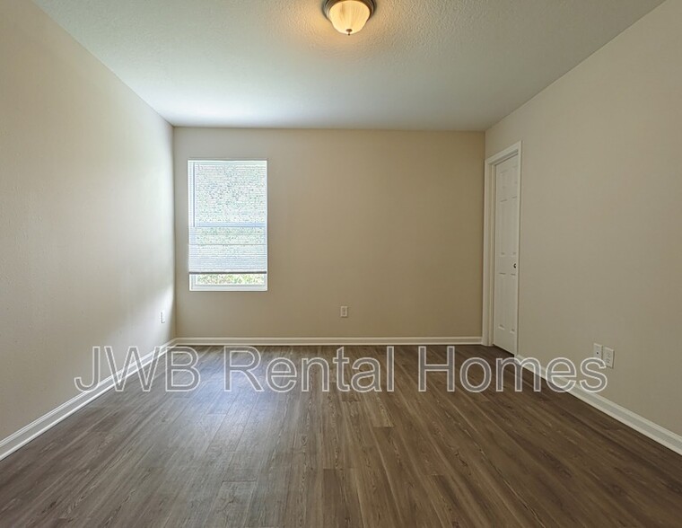 Building Photo - 6877 Lake Mist Ln