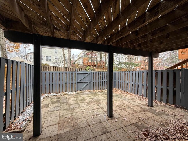 Building Photo - 2851 Bowes Ln