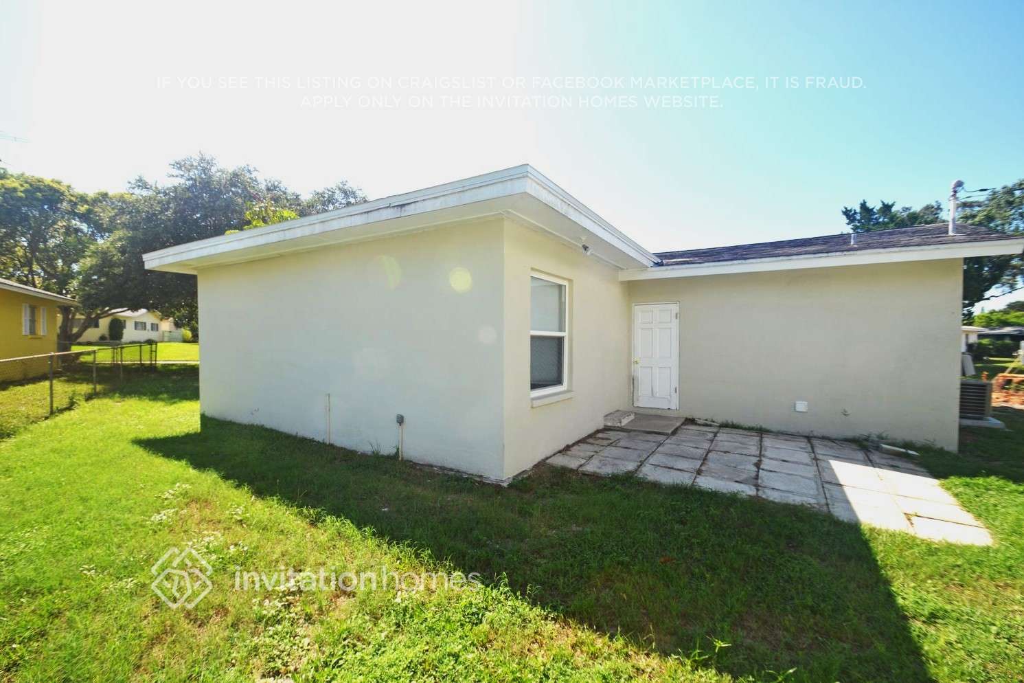 Building Photo - 1355 Stratford Dr
