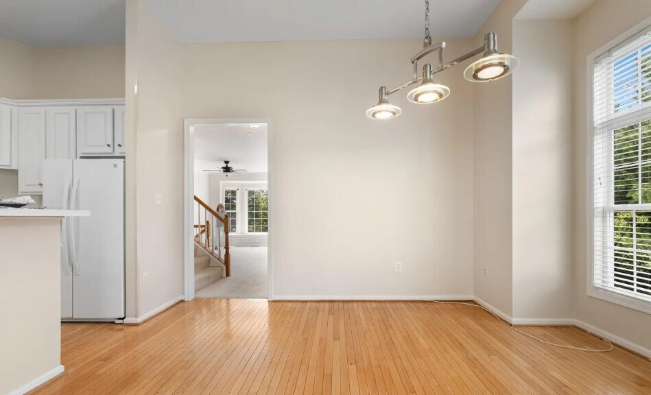 Building Photo - 417 Clayton Ln