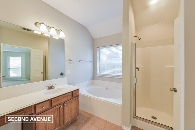 Building Photo - 5828 Fathom Dr