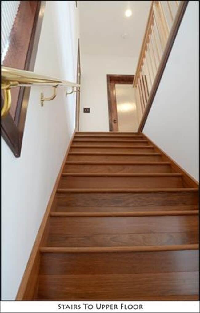 Building Photo - Year-Round Riverfront Home in Gloucester (Pet-Friendly)