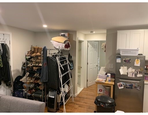 Building Photo - 47 Irving St