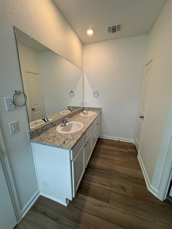 Building Photo - 1187 Amy Dr