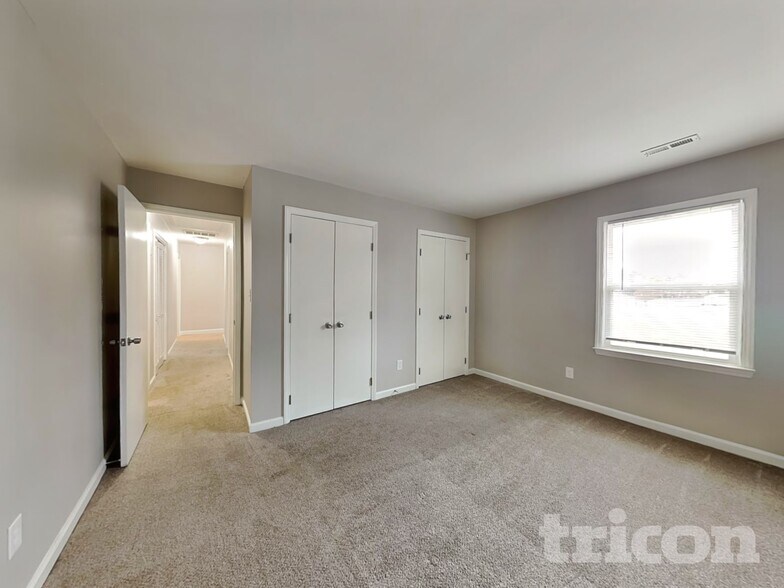 Building Photo - 4128 Labrador Dr