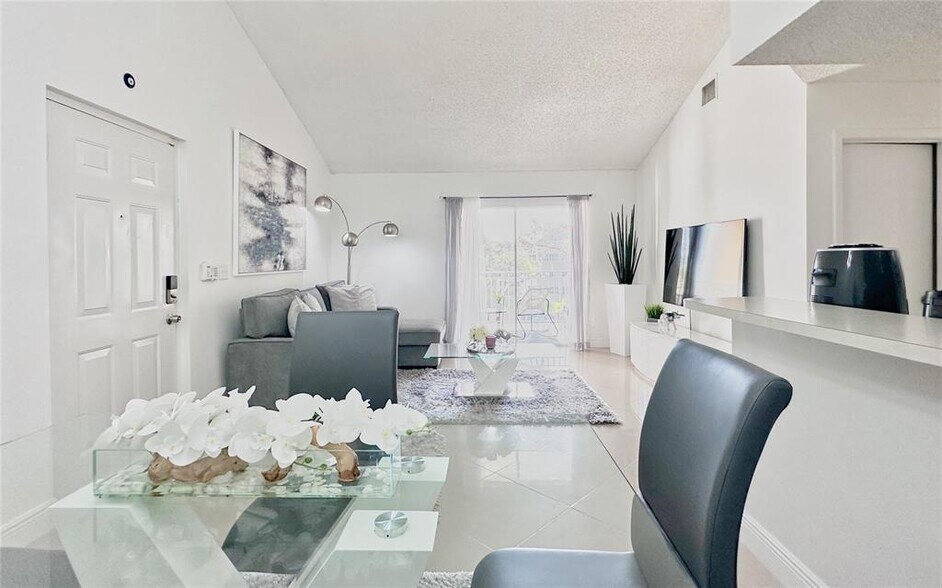 Building Photo - 18870 NW 57th Ave