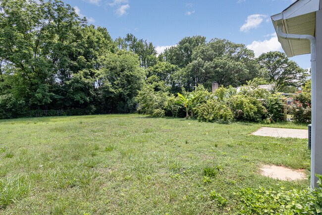 Building Photo - 4206 Wilson Ln