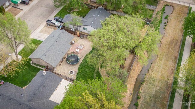 Building Photo - Cozy Single-Level Home in Quiet Neighborhood