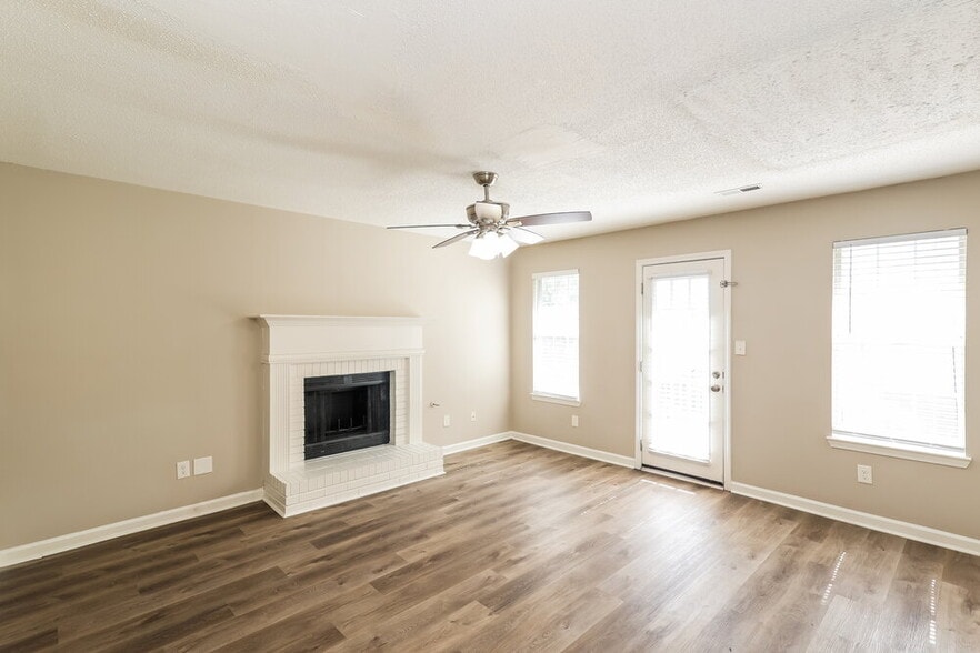 Building Photo - 7605 Briar Crest Ct