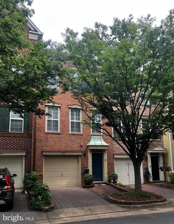 Building Photo - 4929 Kilburn St