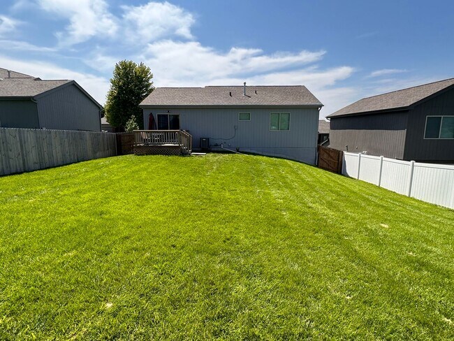 Building Photo - Newly Build Home for Rent!