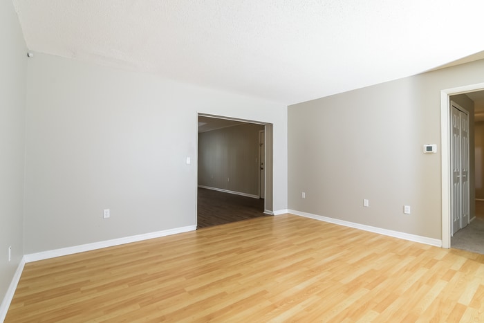 Building Photo - 4750 Kempston Dr