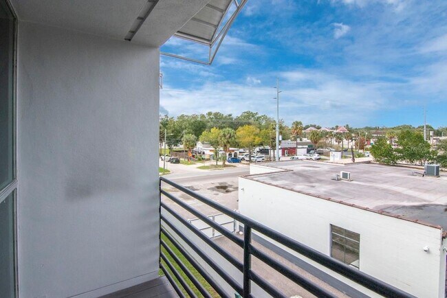 Building Photo - 5008 S MacDill Ave