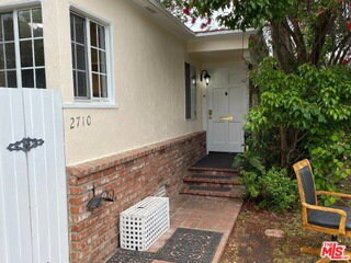Building Photo - 2710 Stoner Ave