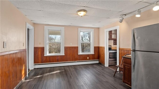 Building Photo - 21 Highland Ave