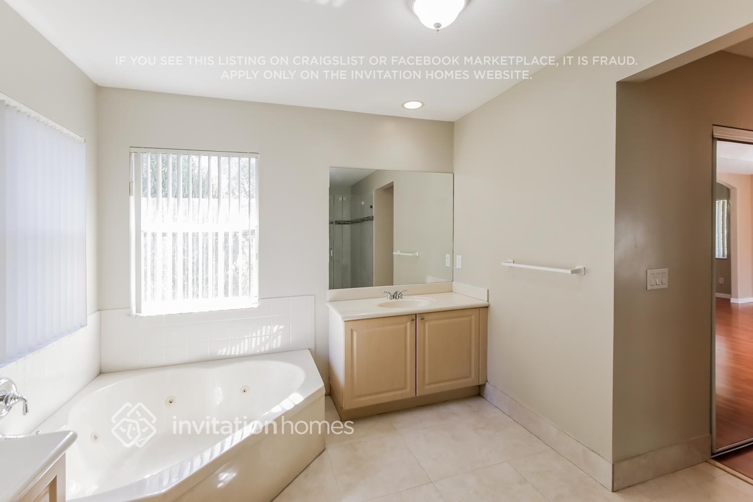 Building Photo - 7898 NW 17th Pl