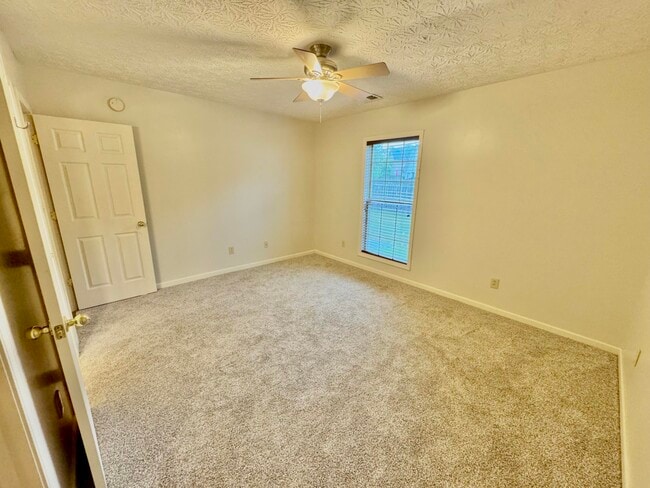 Building Photo - 2453 Prescott Ln