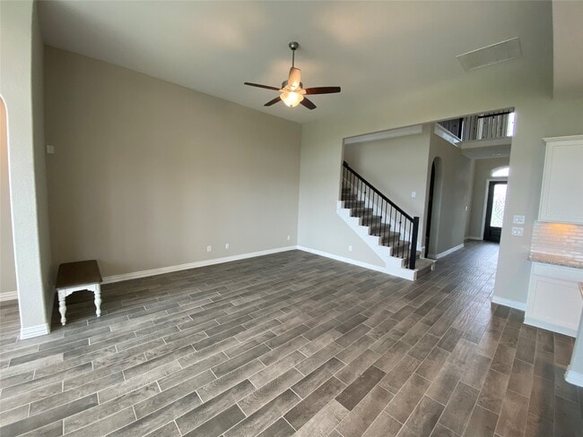 Building Photo - 7414 Evelyn Grv Dr