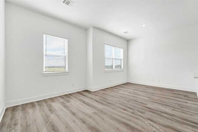 Building Photo - 4604 Indie Hts Ln