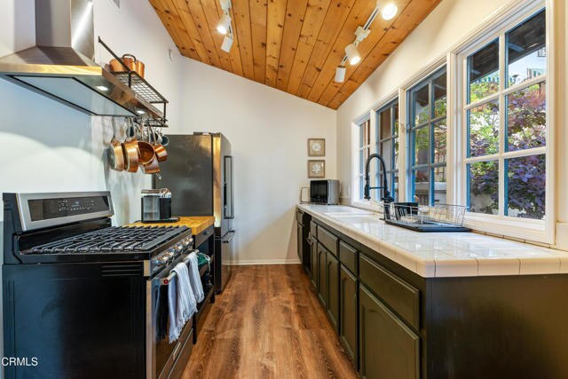 Building Photo - 5321 Alta Canyada Rd