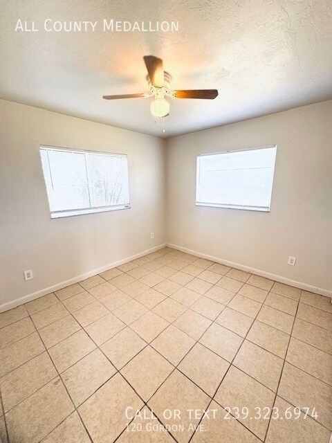 Building Photo - Available Now! Affordable 2 Bedroom 1 Bath...