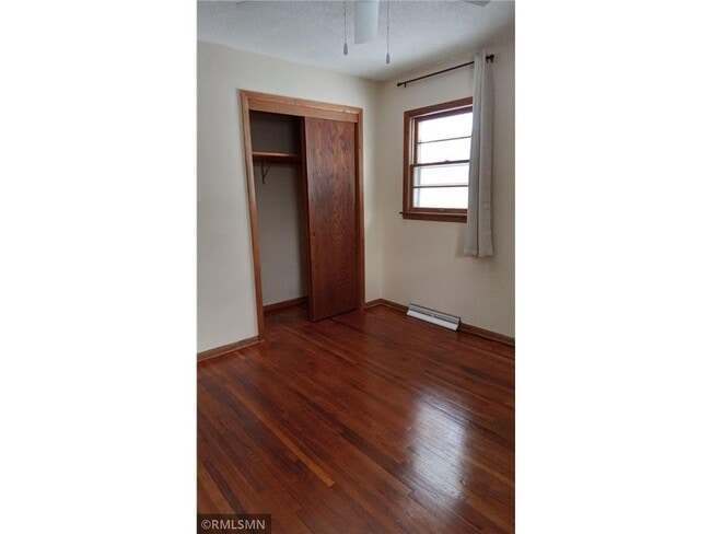 Building Photo - 4130 Glacier Ln N