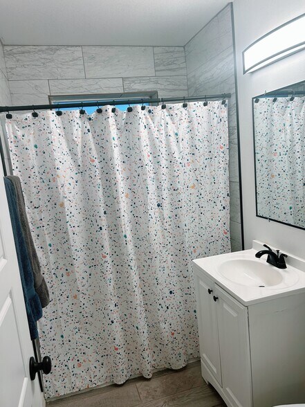 Bathroom 2 - 3804 Titanic Ave