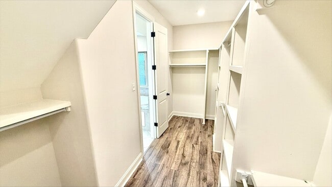 Building Photo - 10012 Adagio Cv