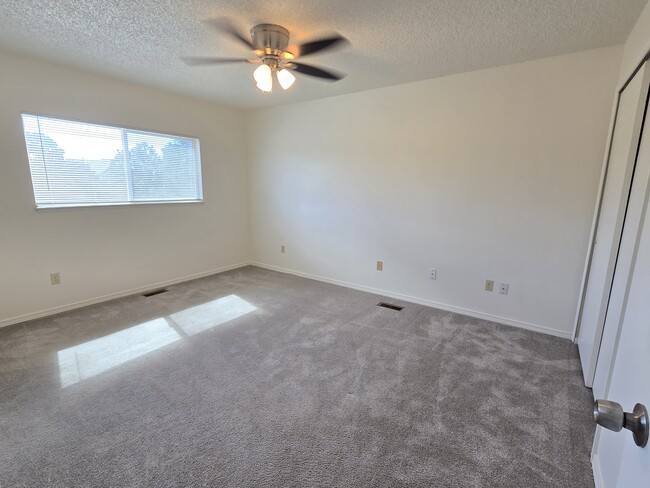 Building Photo - 3995 Beltana Dr