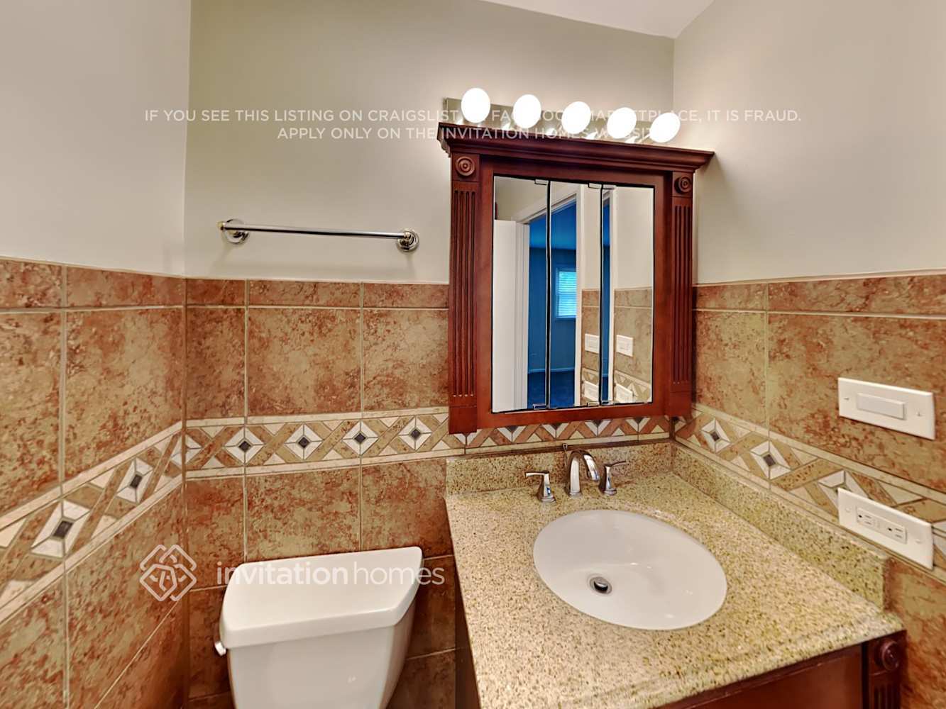 Building Photo - 23017 Lakeshore Dr