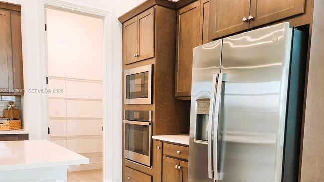 Building Photo - 5243 Rivo Alto Cir