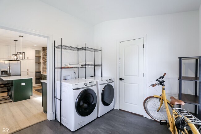 Building Photo - 1306 S East St