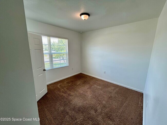 Building Photo - 134 Lure Ct SW
