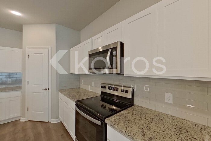 Building Photo - 124 Yardley Ct
