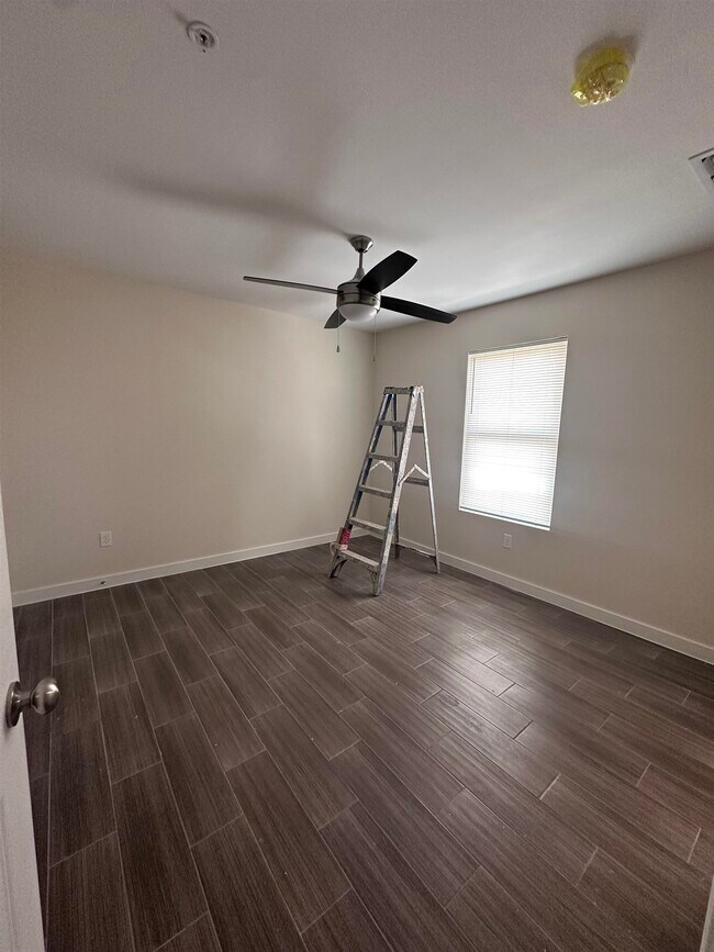 Building Photo - 1717 Tournament Trail Dr