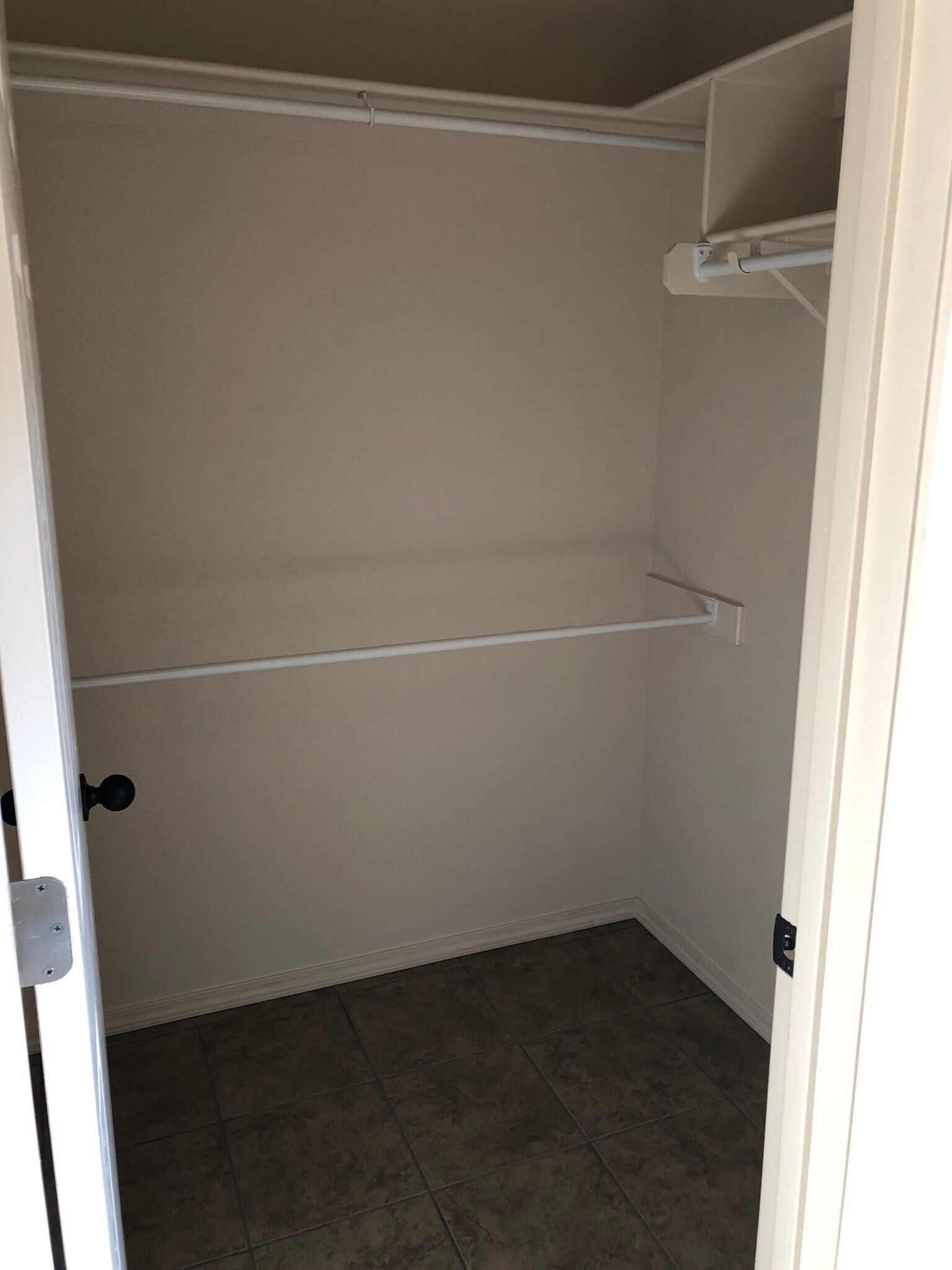 Building Photo - 240 Ashley Dr