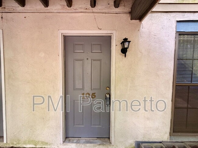 Building Photo - Cobblestone Apartments