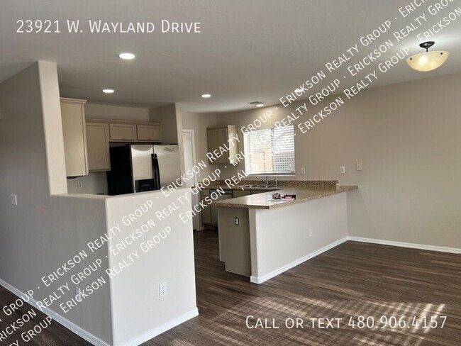 Building Photo - 23921 W Wayland Dr