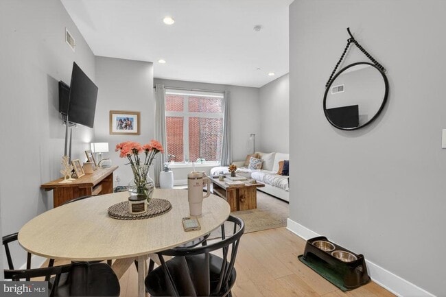 Building Photo - 151 N 2nd St