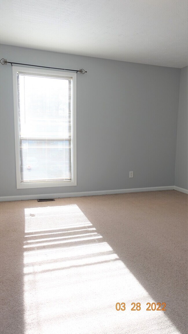 Building Photo - 5725 Aftonshire Dr