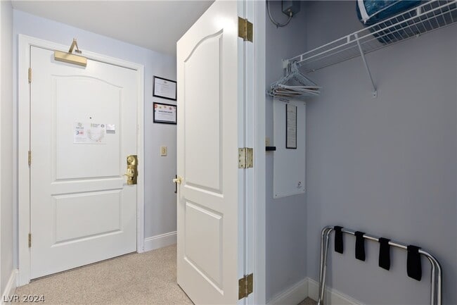 Building Photo - 30 Strada Di Villaggio