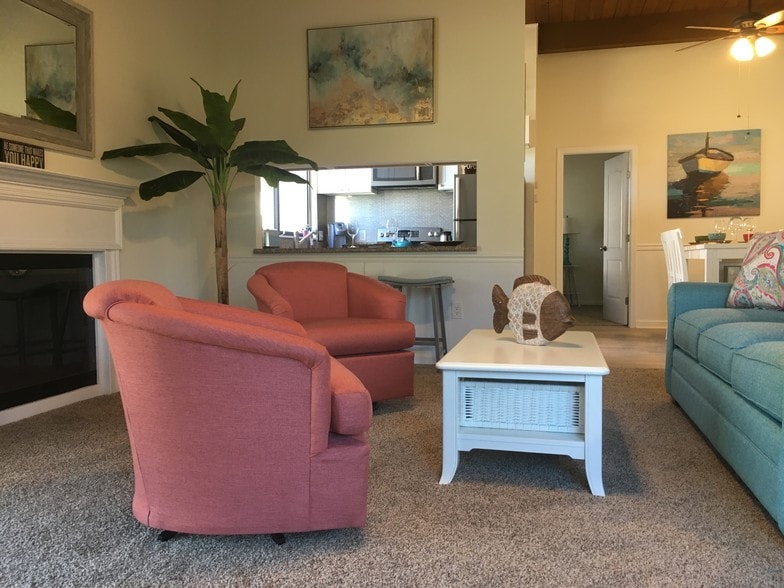 Upper level family room - 438 Ocean Pkwy