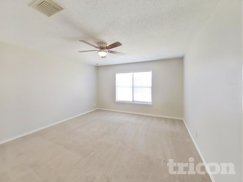 Building Photo - 7807 Encanto Vis Dr