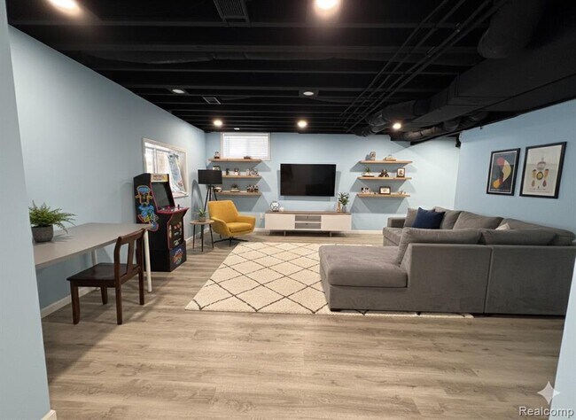 Building Photo - 19050 Denali Cir