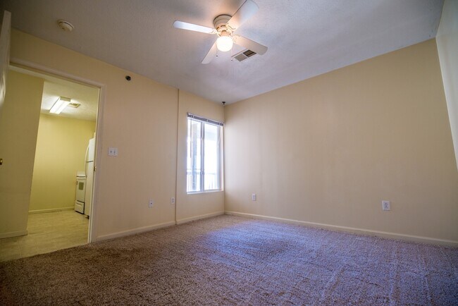 Building Photo - 4 bedroom, 4 bath unit overlooking the Mon River - Available 08/05/2026