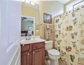 Building Photo - 232 Begonia Ct